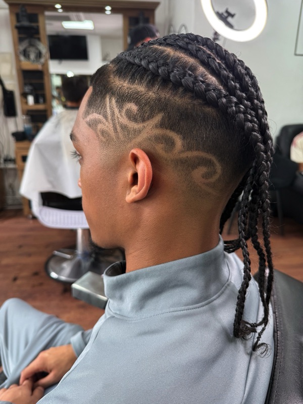 Precision line with a curled top